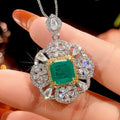 Smaragd Pendant mit Box-Kette